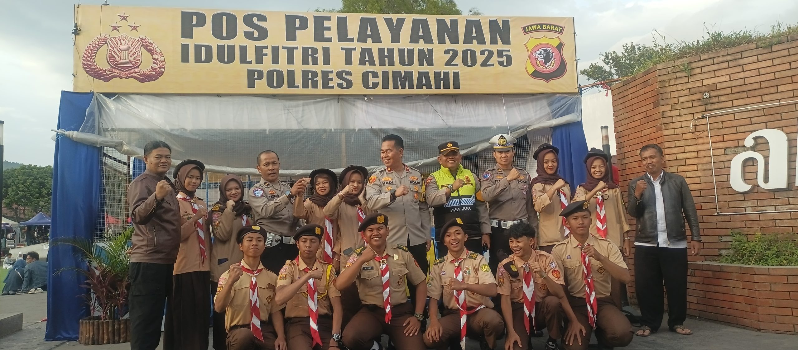 Puluhan Personel Gerakan Pramuka Kwaran Lembang Laksanakan Kegiatan Karya Bakti Lebaran