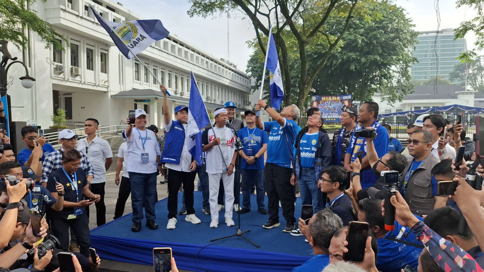 Polda Jabar Kerahkan Ribuan Personel Gabungan Amankan Pawai Kemenangan Persib Bandung