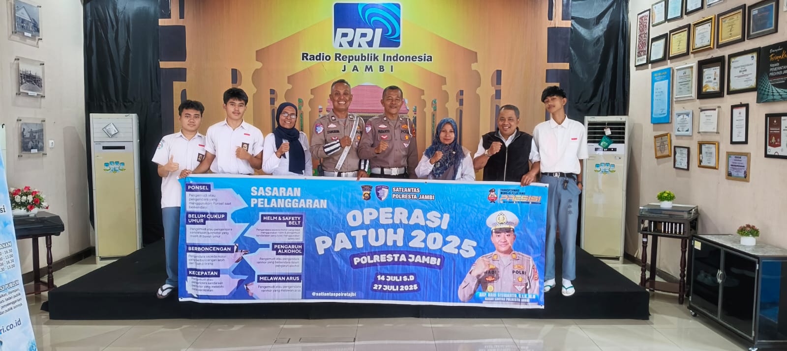 “Polantas Hadir” di RRI, Satlantas Polresta Jambi Gencarkan Sosialisasi Operasi Patuh Siginjai 2025