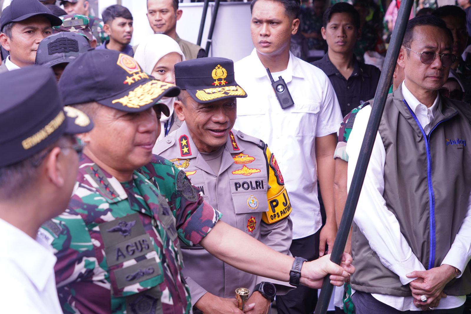 Kapolda Jabar Hadiri Penyerahan Bantuan Ketahanan Pangan dari Menhan dan Panglima TNI di Makodam III/Siliwangi