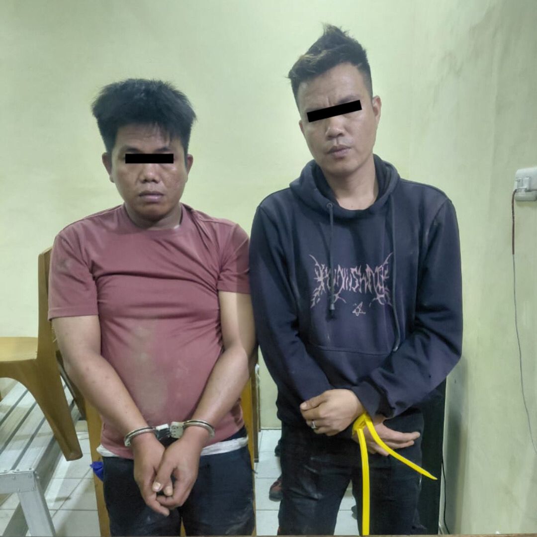 Pengerebekan Dramatis, Dua Warga Lubuk Kepayang Ternyata Pengedar Narboba, Sembunyikan Sabu dan Ditemukan Uang Hasil Penjualan