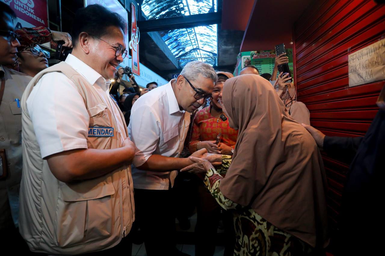 Walikota dan Menteri Perdagangan Pantau Pasar Cihapit, Harga Pangan Stabil