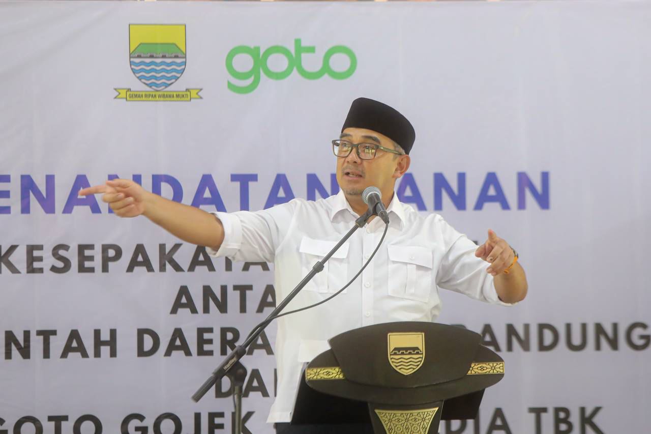 Farhan Berharap Perusahaan Ekosistem Digital Bantu Ketahui Potensi Sampah di Kota Bandung