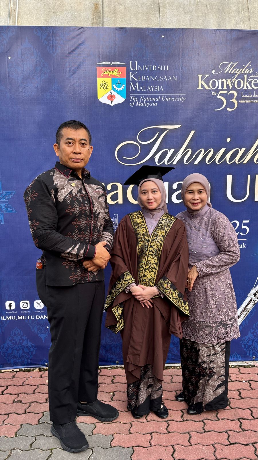 Perempuan Jambi Ini Buktikan Kemustahilan: S2 1 Tahun, Cum Laude, dan Langsung Naik ke S3