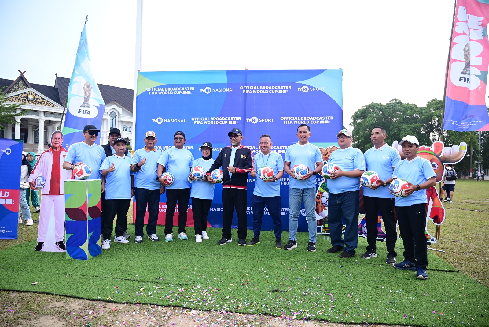 Semarak Kick Off World Cup 2026 di Jambi, Irwasda Polda Jambi Hadir Bersama Ratusan Warga