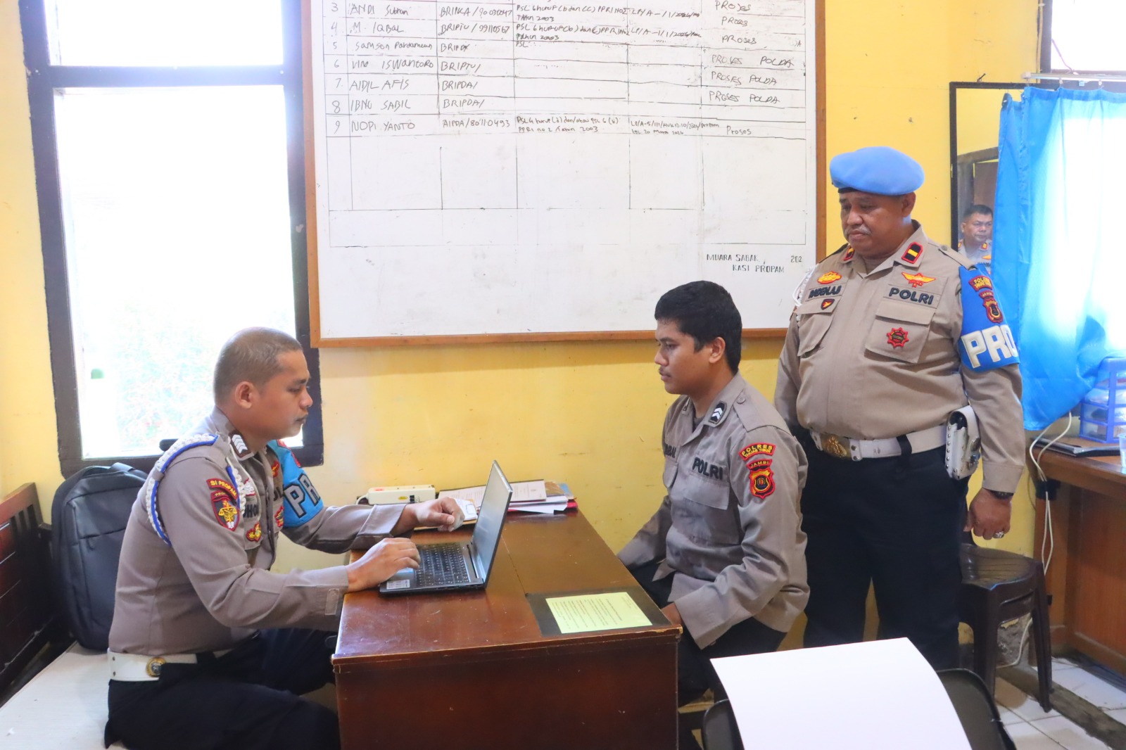 VIRAL! Oknum Polisi Diduga Terlibat Penggadaian Mobil, Propam Tanjab Timur Bergerak Cepat